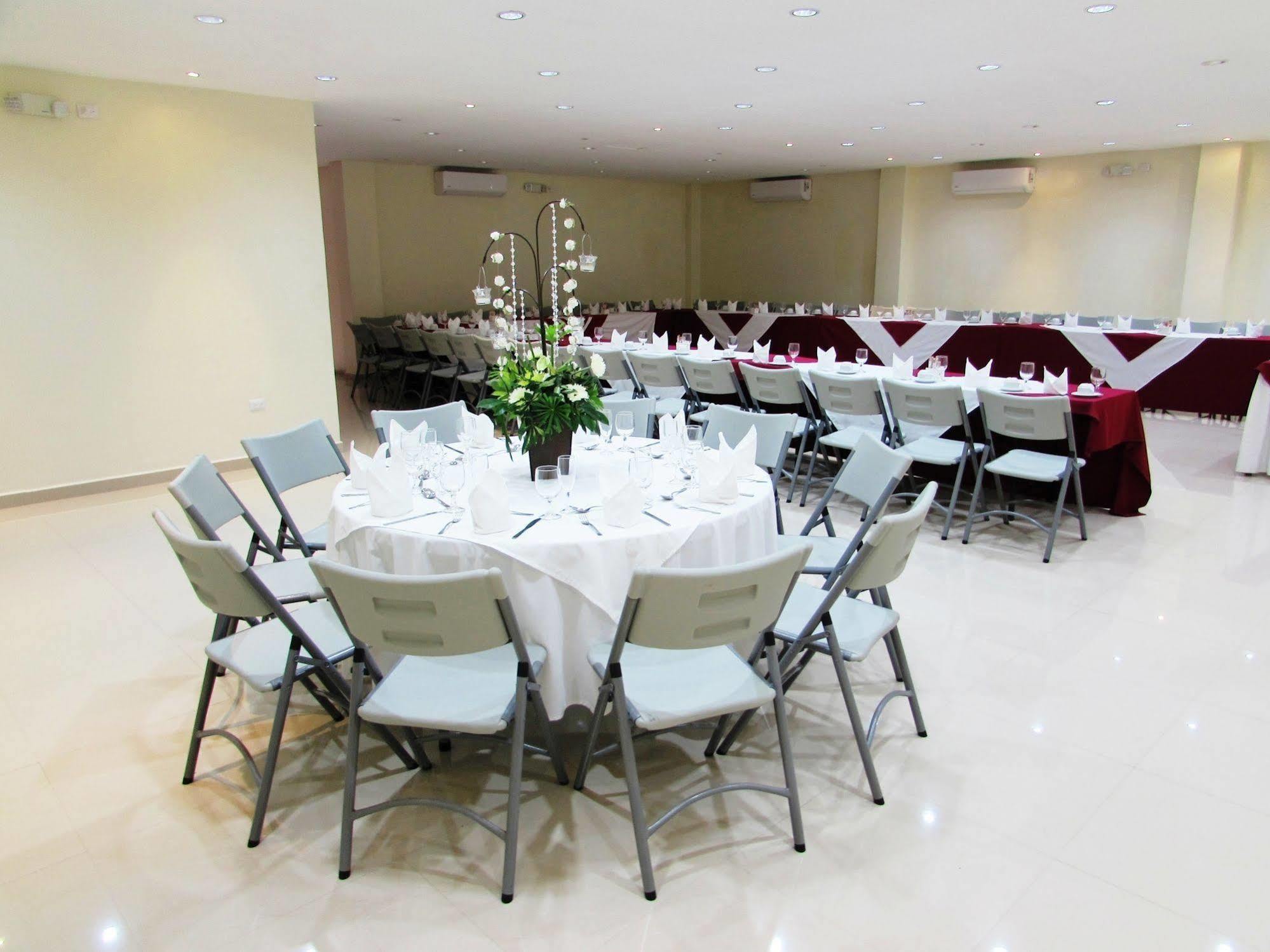 Siesta Hotel And Casino Antiguo Cuscatlan Ngoại thất bức ảnh