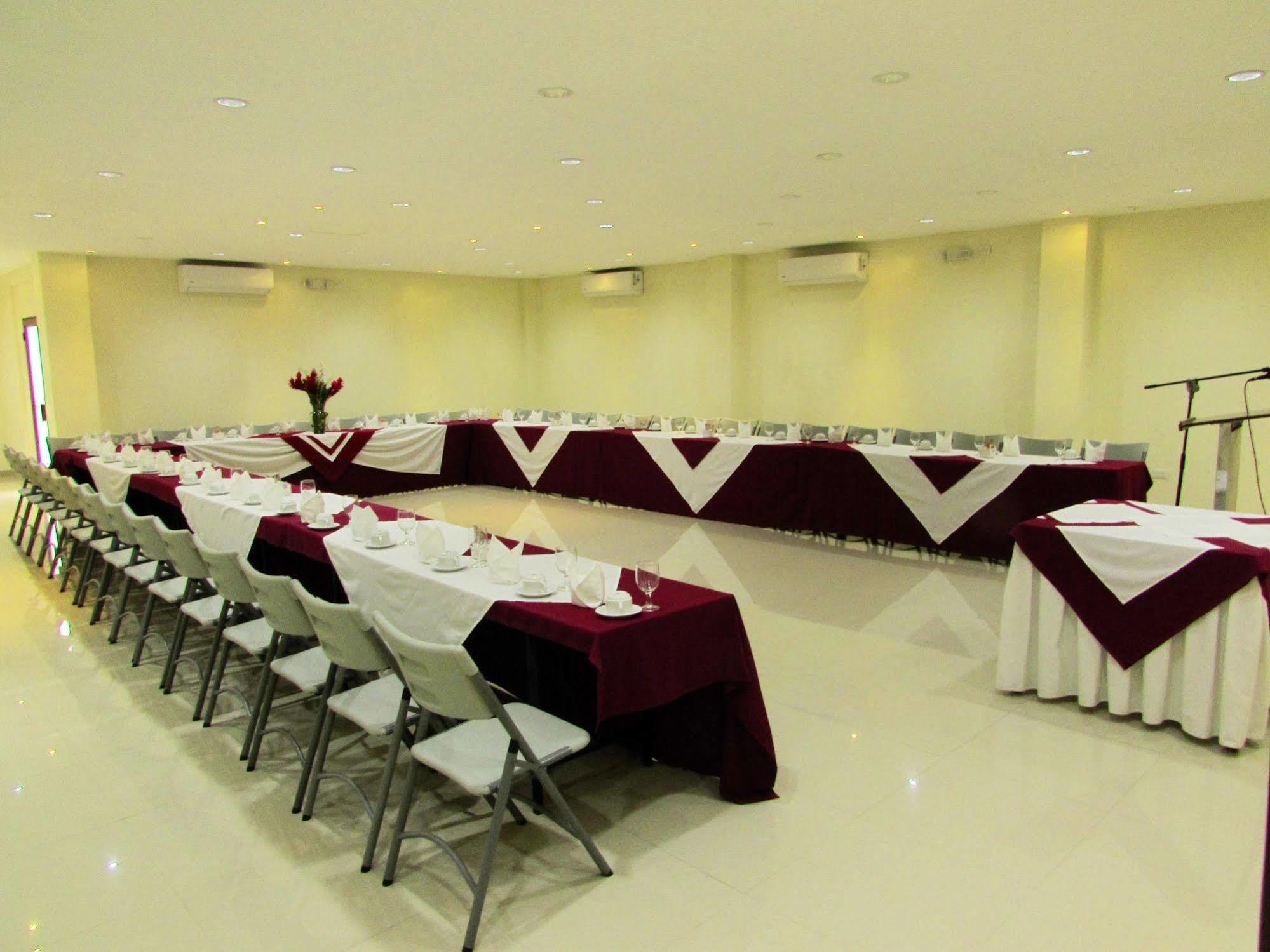 Siesta Hotel And Casino Antiguo Cuscatlan Ngoại thất bức ảnh