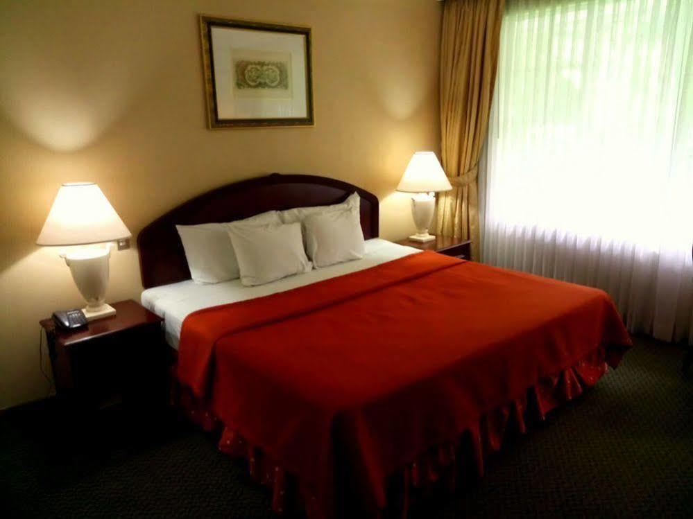 Siesta Hotel And Casino Antiguo Cuscatlan Ngoại thất bức ảnh